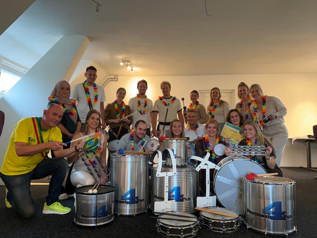 Boek een percussieworkshop voor een energiek en muzikaal evenement